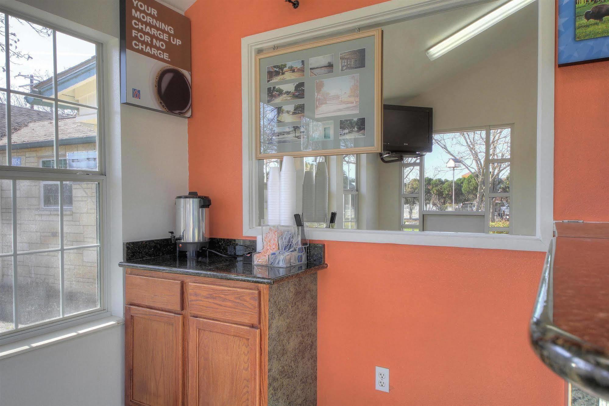 Motel 6-Kerrville, Tx Экстерьер фото